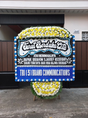 Papan Bunga Duka di Tanjung Medar